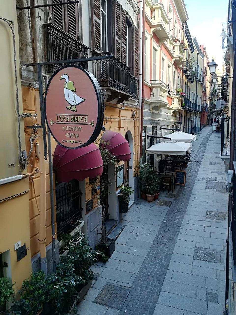 B.House Bed & Breakfast Cagliari Exterior foto