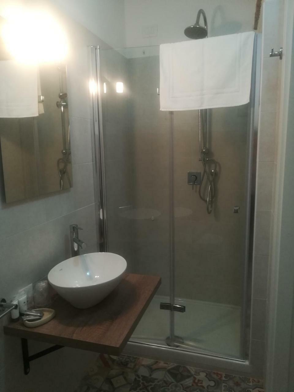 B.House Bed & Breakfast Cagliari Exterior foto